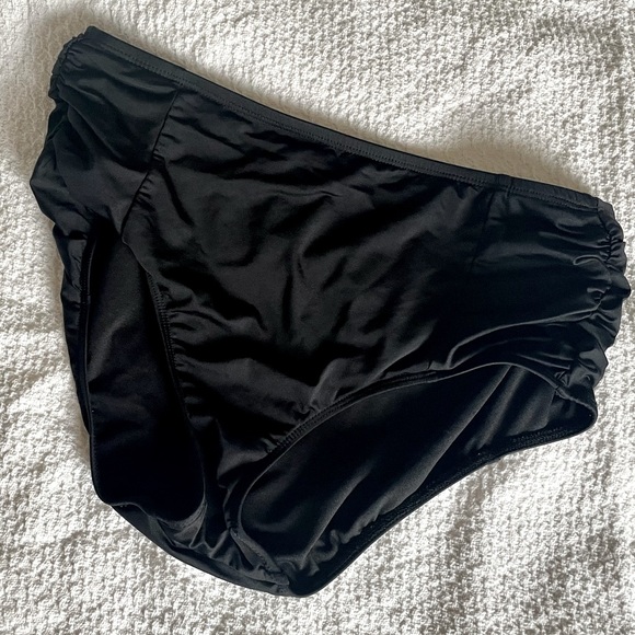 Massimo Other - Massimo Black Bikini Bottom, size Medium